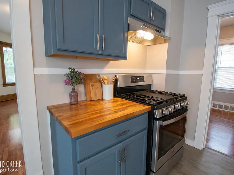 4075 E 57th St #1 — Photo 6