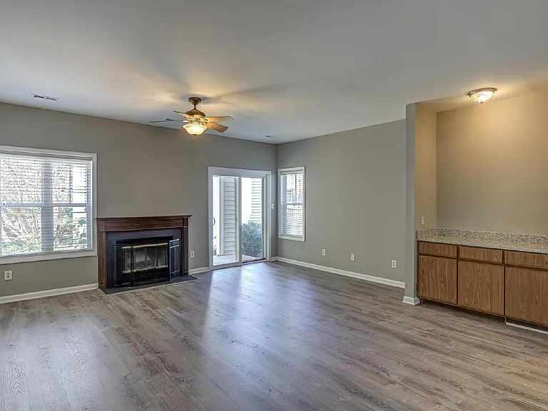 6020 Winterpointe Ln #102 — Photo 23