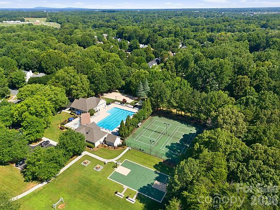 5th image of 9004 Scottsboro Dr