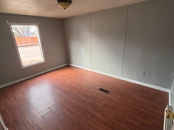 5th image of 700 Shelby Shea Way #17