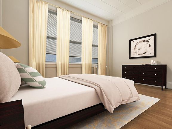 4th image of 118 Clarke Ave #1