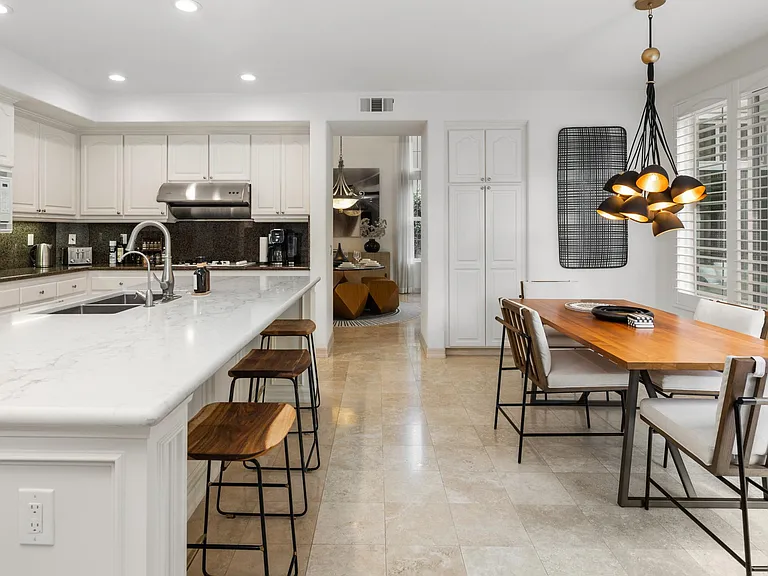 Whitesands Dr — Photo 17