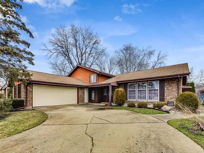 2015 N Shenandoah Dr, Arlington Heights, IL, 60004