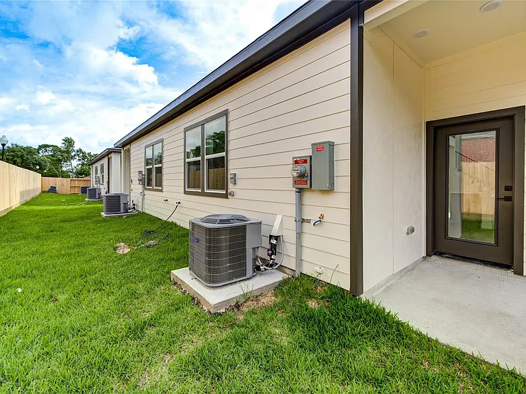 4336 Avron Dr #A — Photo 49