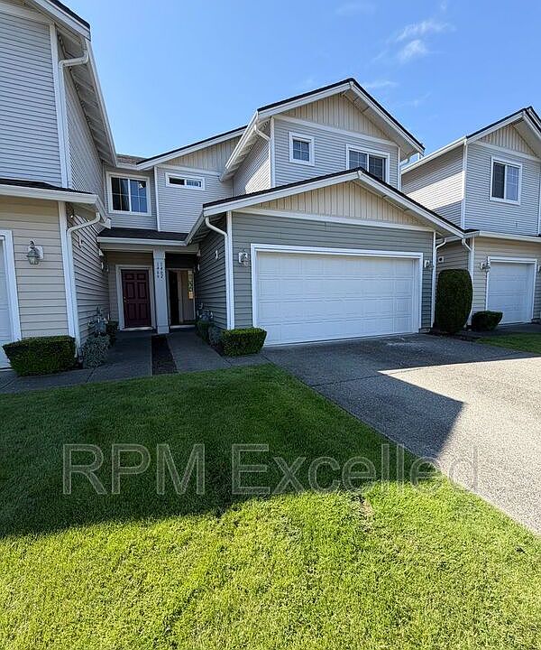 1st image of 1462 51st Pl NE
