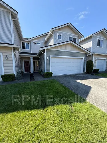1462 51st Pl NE Photo 1