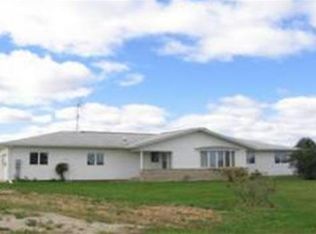 23354 Highway 74, Saint Charles, MN 55972