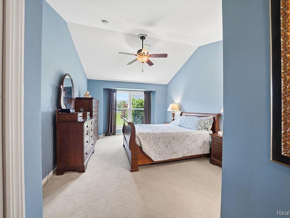 57549 Windmill Point, photo 12