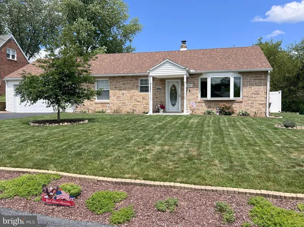 5409 Earl Ct, Harrisburg, PA 17112