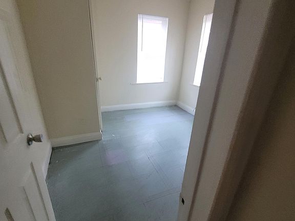 5th image of 243 N Dupont St