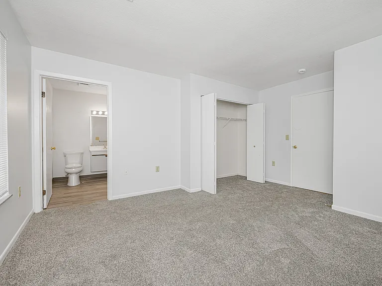Crescent Village — Photo 12