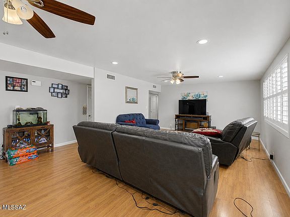5th image of 7502 E Lee Pl