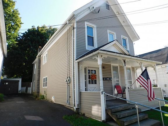 3rd image of 18 Martha St