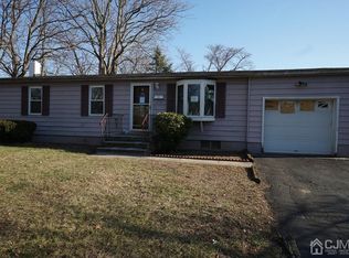 517 Harvard St, Piscataway, NJ 08854