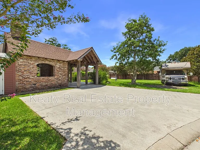 104 Studio Ct — Photo 42