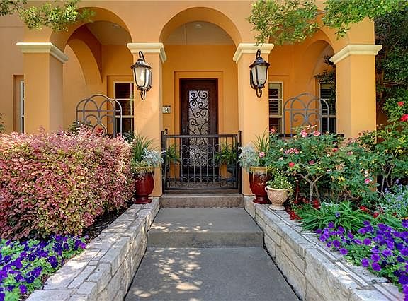2nd image of 84 Casa Ln #211