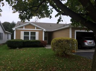 38 Lone Oak Cir #38, Penfield, NY 14526