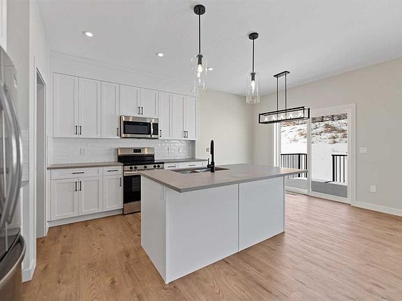 2nd image of 1051 E Fowler Rd SW