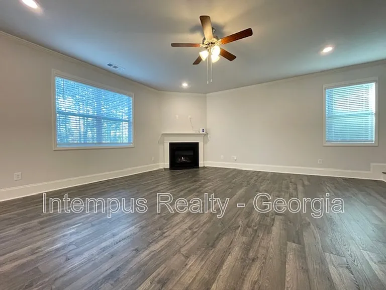 44 Garnet Dr — Photo 16