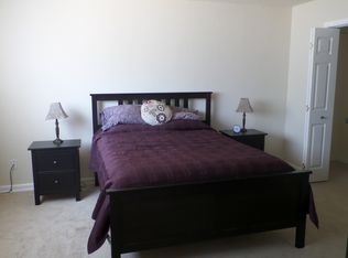 11149 W Evergreen Ln, Hanford, CA 93230
