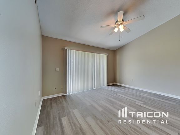 4th image of 2224 Roanoke Springs Dr