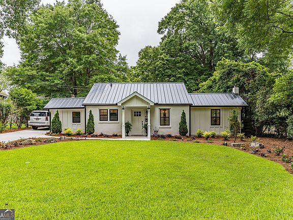 4th image of 606 Spring St