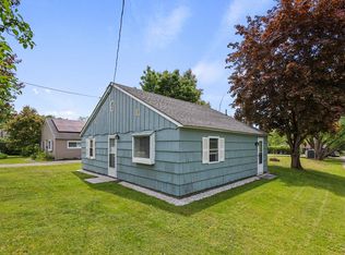 19 Bridge St, Lanesborough, MA 01237