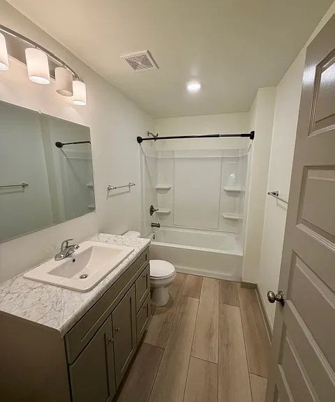 Hall Bath- 2nd Floor