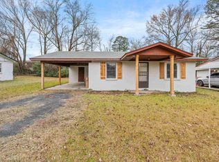 2304 Green Acres Rd, Jacksonville, AR 72076