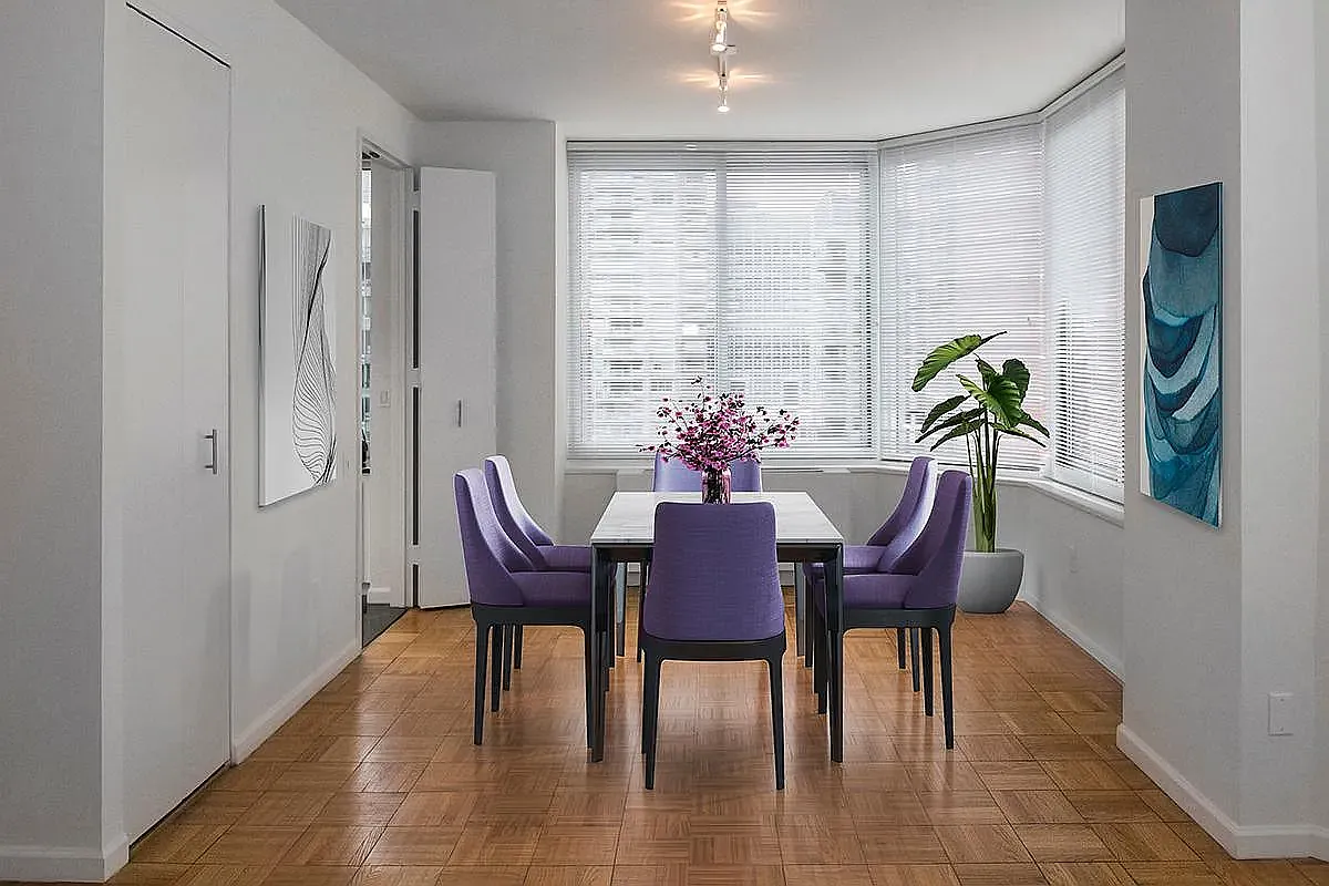 240 East 39th Street — Photo 2