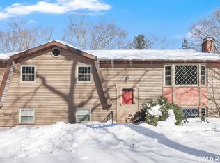 102 Robin Circle, Tolland, CT 06084