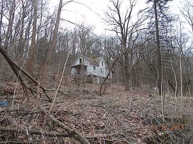 2nd image of 875 Tevebaugh Hollow Rd