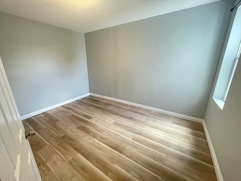 4922 Princeton Ave — Photo 6