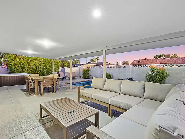 8725 E Rancho Vista Dr — Photo 12