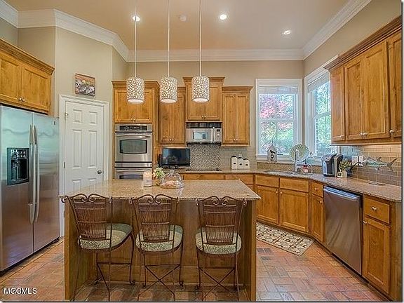 5th image of 136 Destiny Oaks Dr