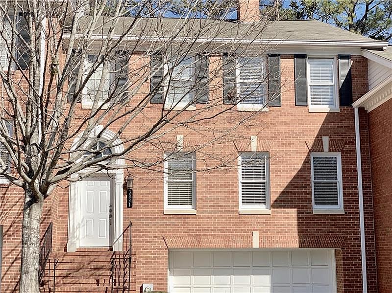 1st image of 3831 Savannah Sq E