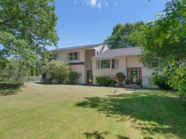 836 Old Post Road, Arundel, ME 04046