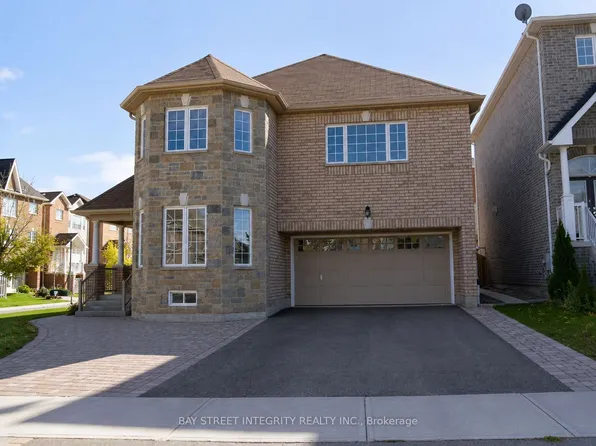 198 Dean Burton Ln, Newmarket, ON L3X 3C4