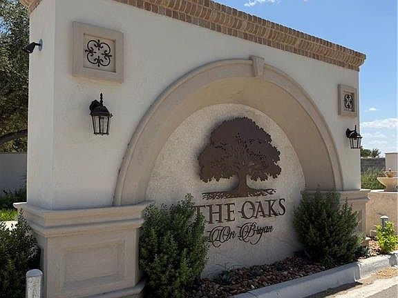 5th image of 1115 Post Oak St