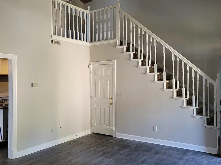 1116 Magnolia Way SE — Photo 4