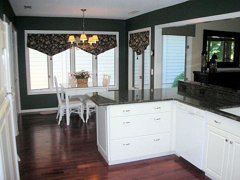 3rd image of 38 Ellenita Dr