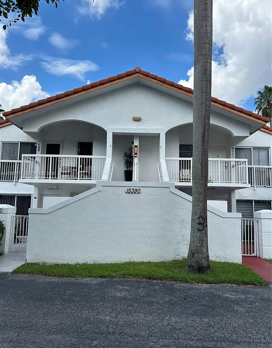 2 bed, 2.0 bath, $2,250 — Photo 4
