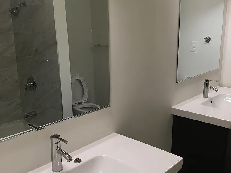325 N Howard St #1 — Photo 8