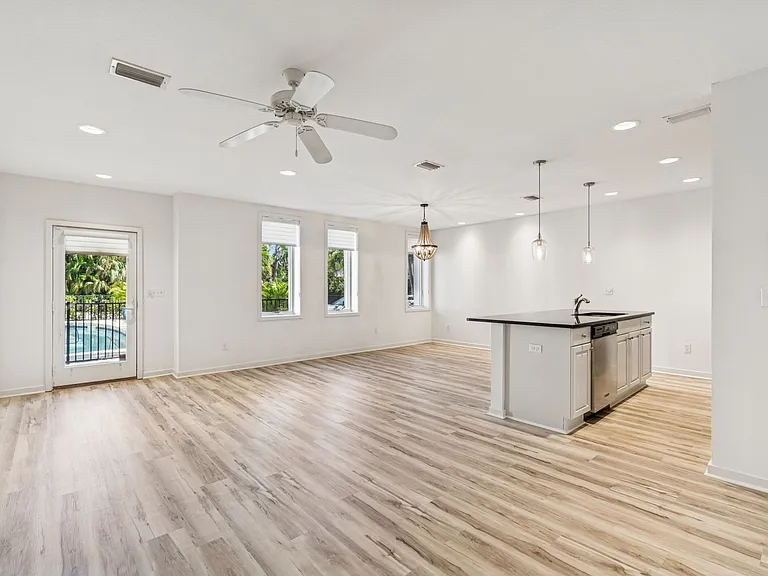 Living/Kitchen/Dining Combo