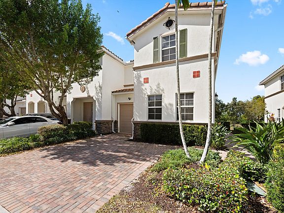 3rd image of 4581 Tara Cove Way Way