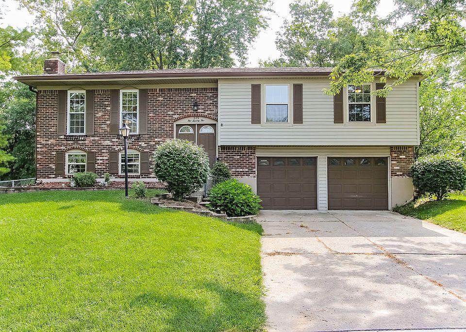 1st image of 575 Shady Creek Dr