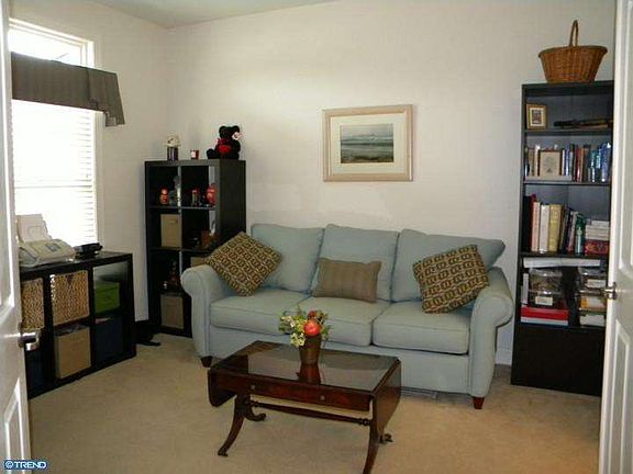 4th image of 1009 Balfour Cir