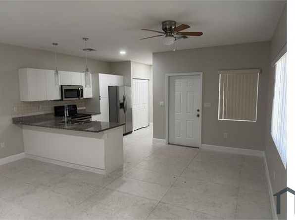 824 NW 2nd Ave APT 1