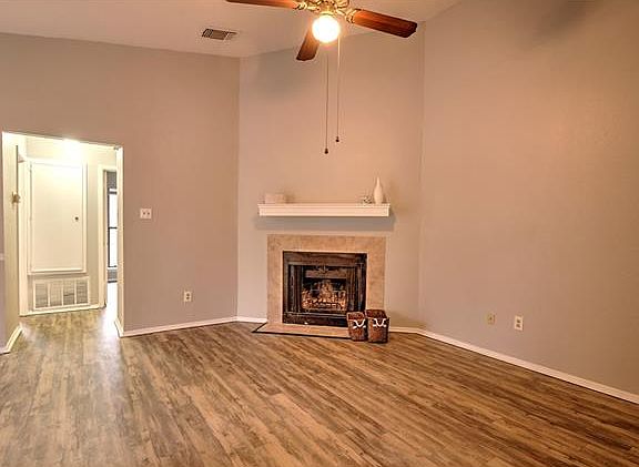 4th image of 10616 Mellow Mdws APT 41B