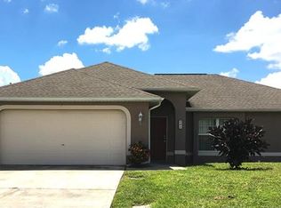 340 NE 10th Ter, Cape Coral, FL 33909